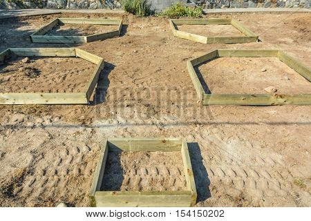 Laying out of garden beds on front yard