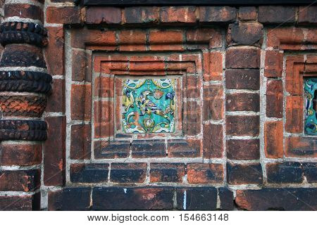 building wall decoration in the form of decorative glazed ceramic picture ceramic ornament
