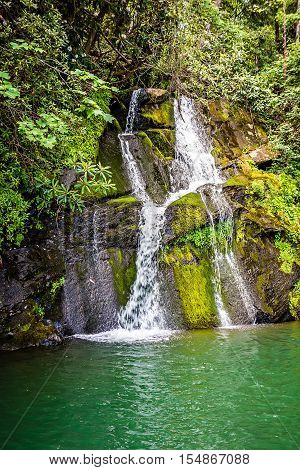 beautiful landscape scenes at lake jocassee south carolina