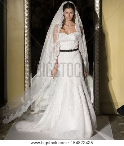 Oleg Cassini - Fall 2017 Collection - New York Fashion Week Bridal