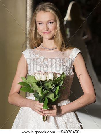 Oleg Cassini - Fall 2017 Collection - New York Fashion Week Bridal