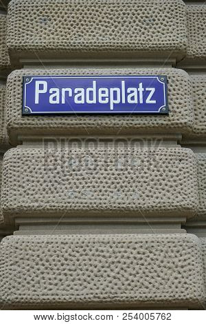 Paradepatz Zurich, Street Sign, Square Which Are Ubs And Credit Suisse Headquarter Are Locatet, Fina