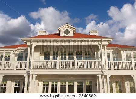 Huis van de voorkant van het strand