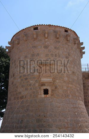 Croatia - Historic City Walls And Tower On Kamplin Square In Krk - A City On The South Of The Island