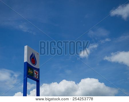 Aug 19, 2018-bangkok Thailand. Ptt Petrol Station Logo On Billboard.