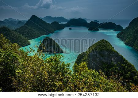 Panorama Marine Reserve Raja Ampat In New Guinea
