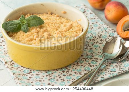 Homemade Apricot Cramble With Ripe Apricot Fruits. Homemade Apricot Cramble With Ripe Apricot Fruits