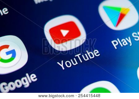 Sankt-petersburg, Russia, August 19, 2018: Youtube Application Icon On Samsung Galaxy S9 Smartphone 