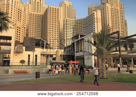 Dubai, Uae - May 08, 2018: Dubai Marina Promenade At Sunset. .dubai Marina Skyscrapers View, Dubai, 