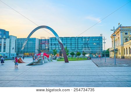 Krakow, Poland - June 11, 2018: The Modern Square Next To Shopping Mall Galeria Krakowska With Moder