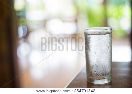 When We Thirsty Or Fell Jade Just A Glass Of Fresh Water Will Make Us Fresh