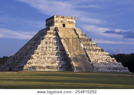 Mexico Yucatan Chichen Itza Maya Ruins