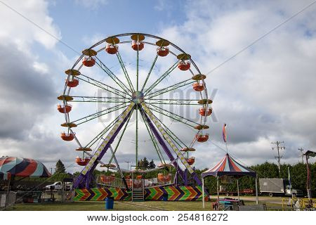 Cheboygan, Michigan, Usa - August 9, 2018: Ferris Wheel Being Set Up As Preparations Are Underway Fo