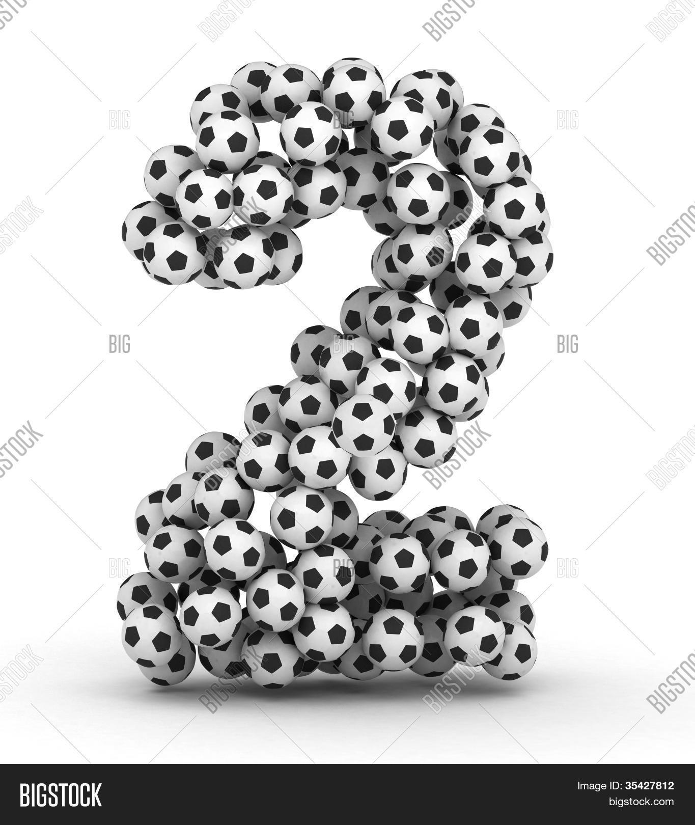 Мяч под цифрой 1. Мяч под столом рисунок. Мяч на столе под столом. Круглые мячи с цифрами. Цифры из футбольных мячей.