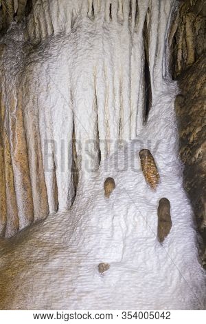 Klang Cave,than Bokkhorani National Park,ao Luk, Krabi Province, Thailand