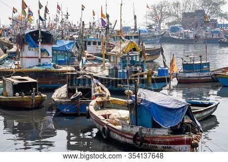 Mumbai, India - February 29, 2020: View Of Fishing Boats Sitting In The Harbor At The Sassoon Docks