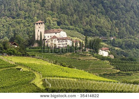 ปราสาทใกล้ Merano