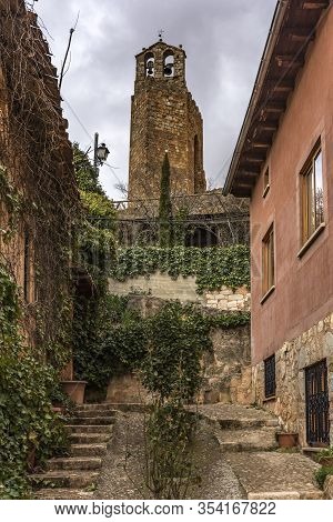 Martina Tower In Ayllón Rest Of Old Castle (province Of Segovia, Spain)