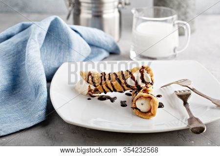 Italian Dessert Canolli With Traditional Ricotta Filling