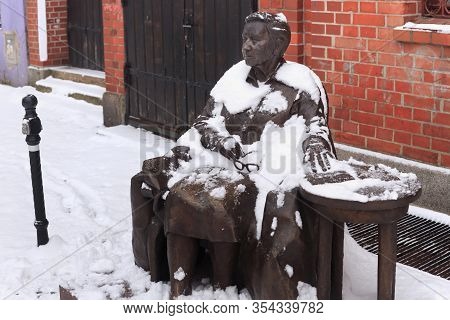 Torun, Poland - January 08, 2016: Statue Of The Elzbieta Zawacka. She Was A Professor, Scouting Inst