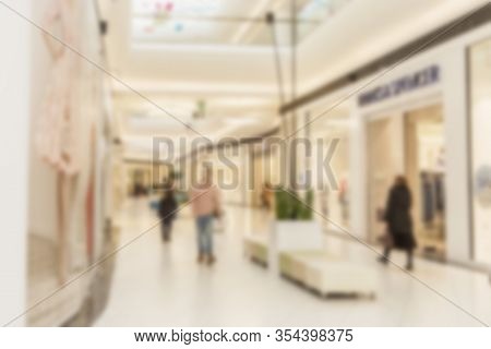 Walkways In A Large Shopping Center. Blurry.