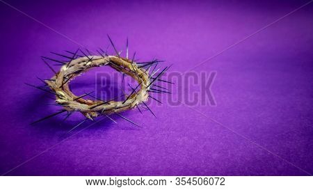 Lent Season, Holy Week And Good Friday Concepts - Image Of Crown Of Thorns In Purple Background