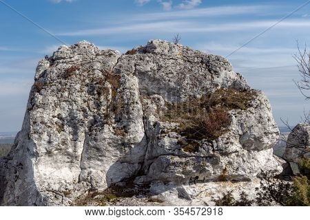 Góra Zborów (berkowa Góra) - A Rocky Hill Within The Village Of Podlesice In The Śląskie Voivodeship