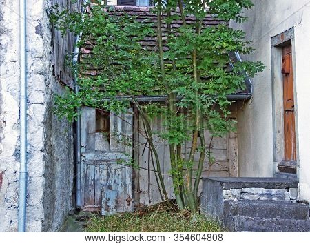 Poor Motives And Humble Scenes From One Of The Richest Countries In The World - Balzers, Liechtenste