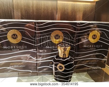 Eastern Wood And Nutmeg Flavor Unisex For Men And Women Moresque Aristoqrati In Perfume And Cosmetic