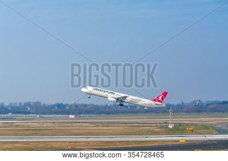 Dusseldorf, Nrw, Germany - March 18, 2015: Airbus A321 Of Turkish Airlines At Startup On The Dusseld