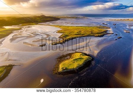 The Paradisiac Coast Between Lettermacaward And Portnoo In County Donegal - Ireland.