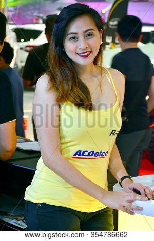 Pasay, Ph - Nov. 6: Acdelco Female Model At Manila Auto Salon On November 6, 2016 In Smx Convention 