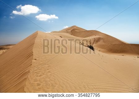 Cerro Blanco Sand Dune, The Highest Dunes On The World Located Near Nasca Or Nazca Town In Peru