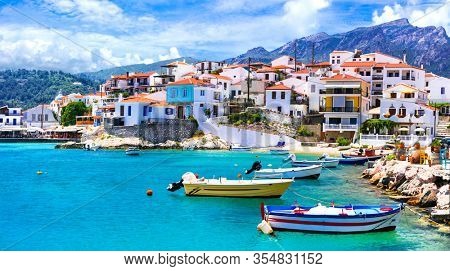 Most beautiful traditional villages of Greece - Kokkari in Samos island