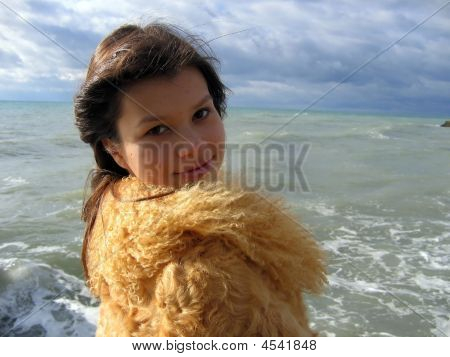 女孩和海