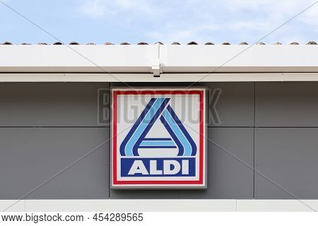 Anse, France - May 23, 2021: Aldi Logo On A Wall. Aldi Is A Leading Global Discount Supermarket Chai