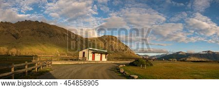 Fairlight Railway Station.  It Is Found About 45 Minutes From Queenstown.  It Was Used By The Kingst