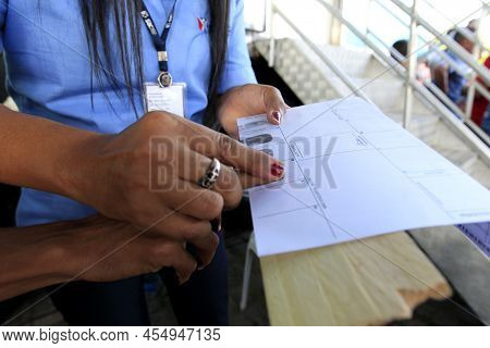 Ibotirama, Bahia, Brazil - May 18, 2022: Making Identity Cards For People During A Public Health Pro