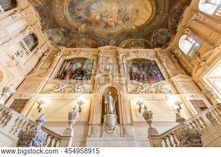 Turin, Italy - Circa August 2021: Marble Staircase In Historic Palace With Luxury Interior - Savoia 