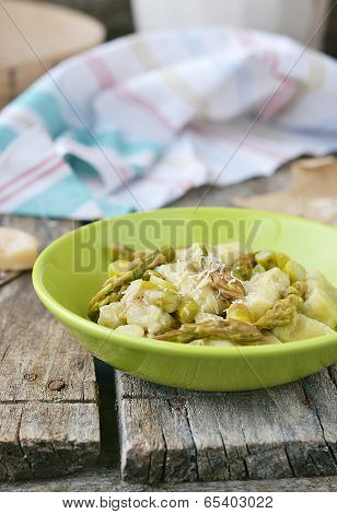 Gnocci With Asparagus.