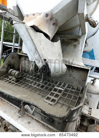 Rear Self-propelled Concrete Mixer