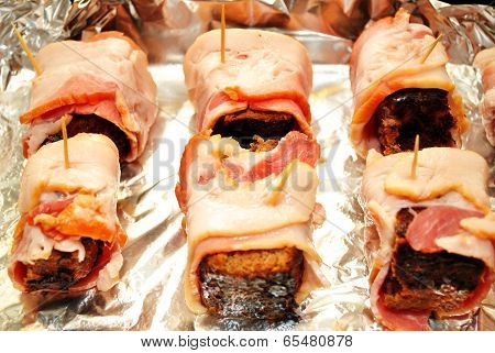 Cooking Bacon Wrapped Meatloaf