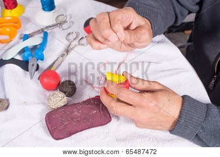 Making Traditional Pelota Balls