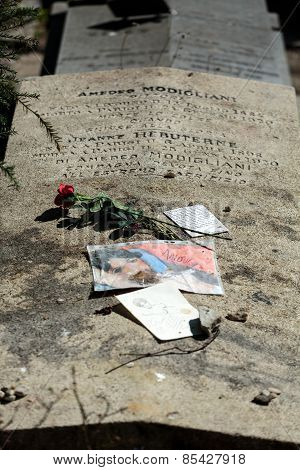 Amedeo Modigliani and Jeanne Hebuterne grave