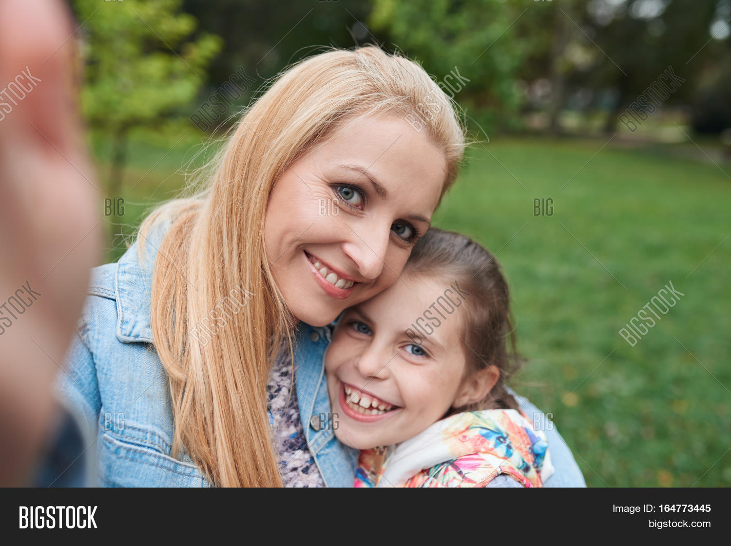 Mom And Daughter Nude On Tumblr