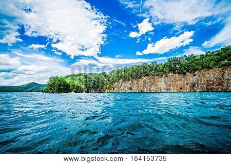 beautiful landscape scenes at lake jocassee south carolina