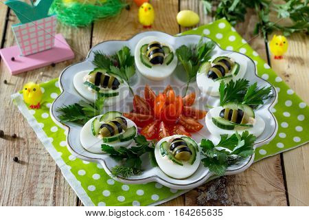 Breakfast Or Lunch For Children - Hard Boiled Egg Bee. Merry Easter Meal For The Children.