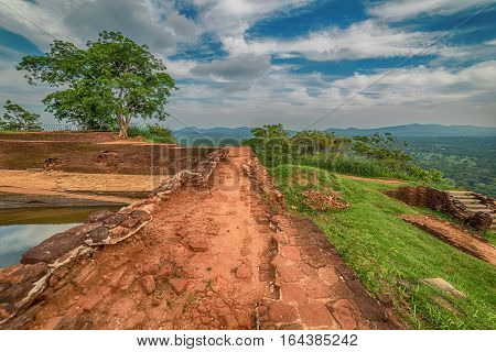 Sri Lanka: ancient Lion Rock fortress in Sigiriya or Sinhagiri