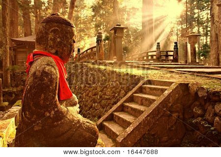 Okunoin kirkegård på Mount Koya