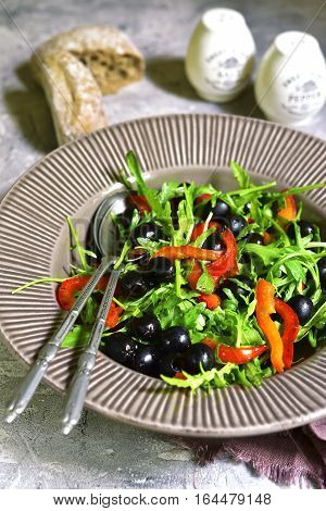 Salad With Arugula,black Olives And Grilled Bell Pepper.